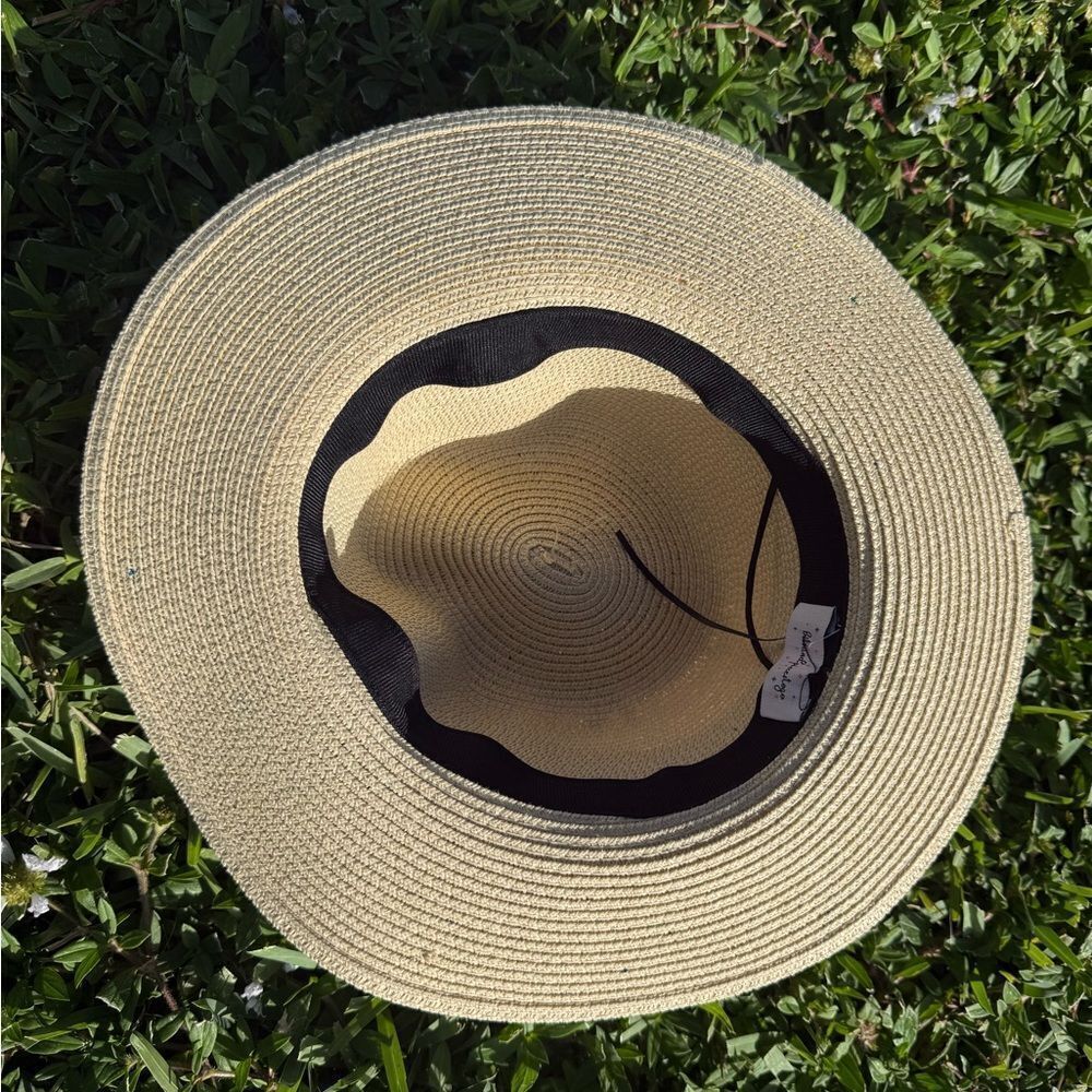 Hand Painted Lemon Fedora BRAND NEW - Adjustable Sizing - Picture 3 of 4